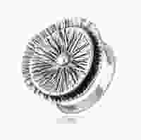 Большое серебряное кольцо в форме круглых лепестков с чернением